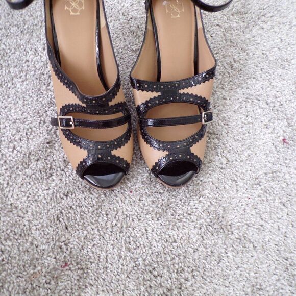 Ann taylor mary jane heels 7.5 - Picture 3 of 10